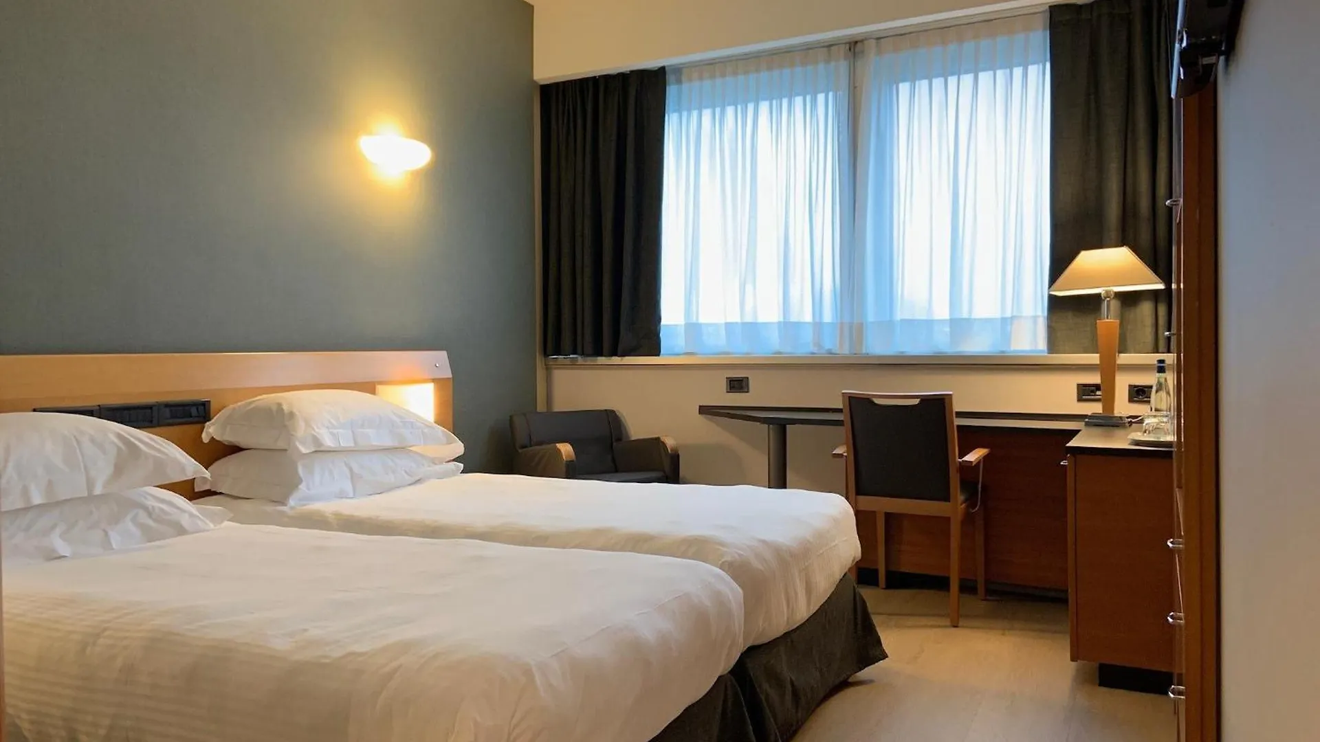 מלון סאן דונאטו מילאנזה Crowne Plaza Milan Linate By Ihg
