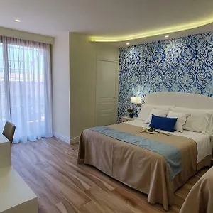*** לינה וארוחת בוקר Ines איטליה