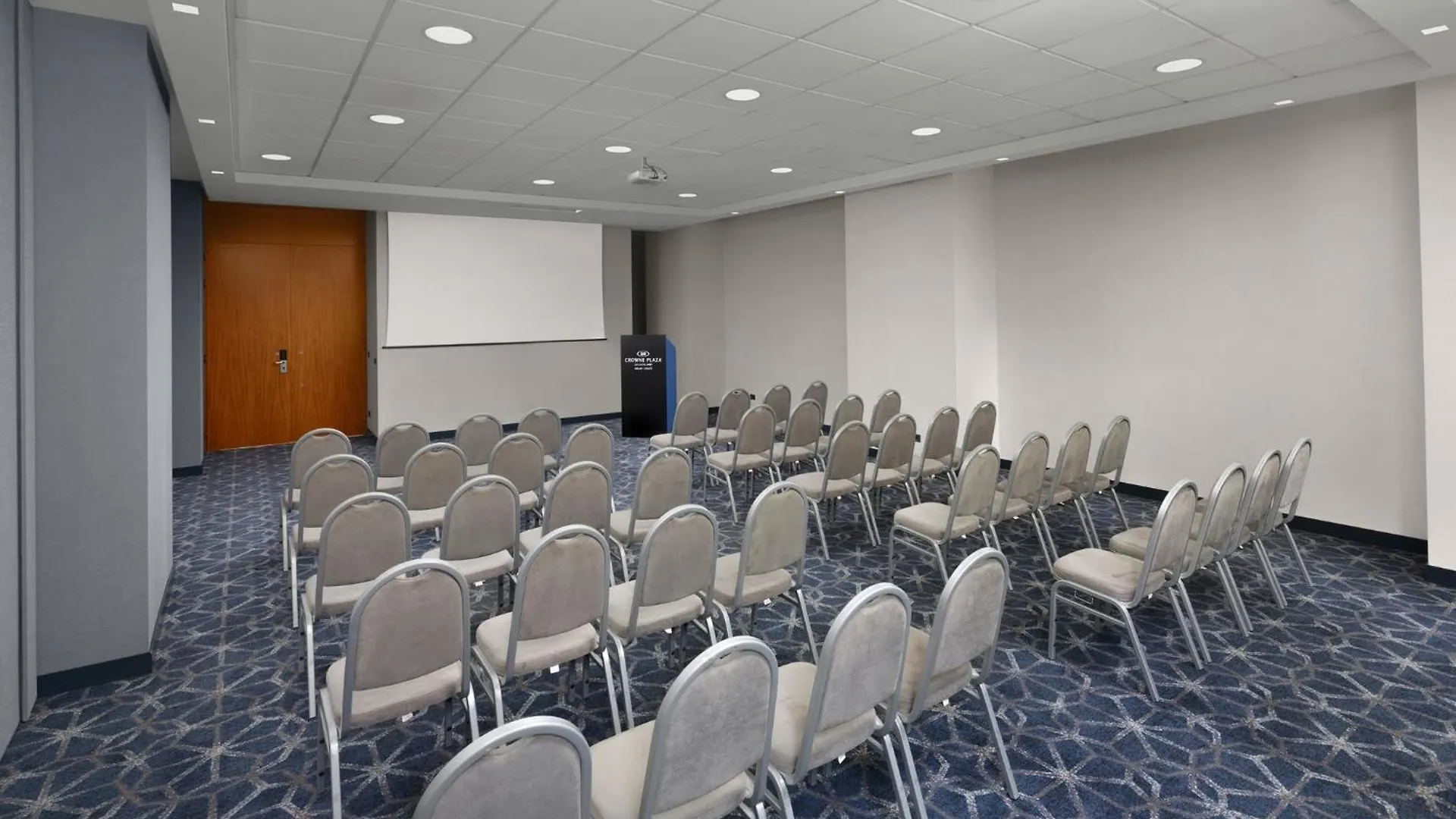 ****  Crowne Plaza Milan Linate By Ihg Hotel San Donato Milanese Italy